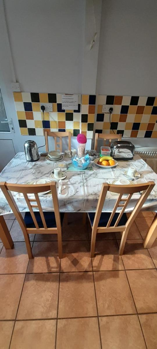 Rob's B&B - Housity