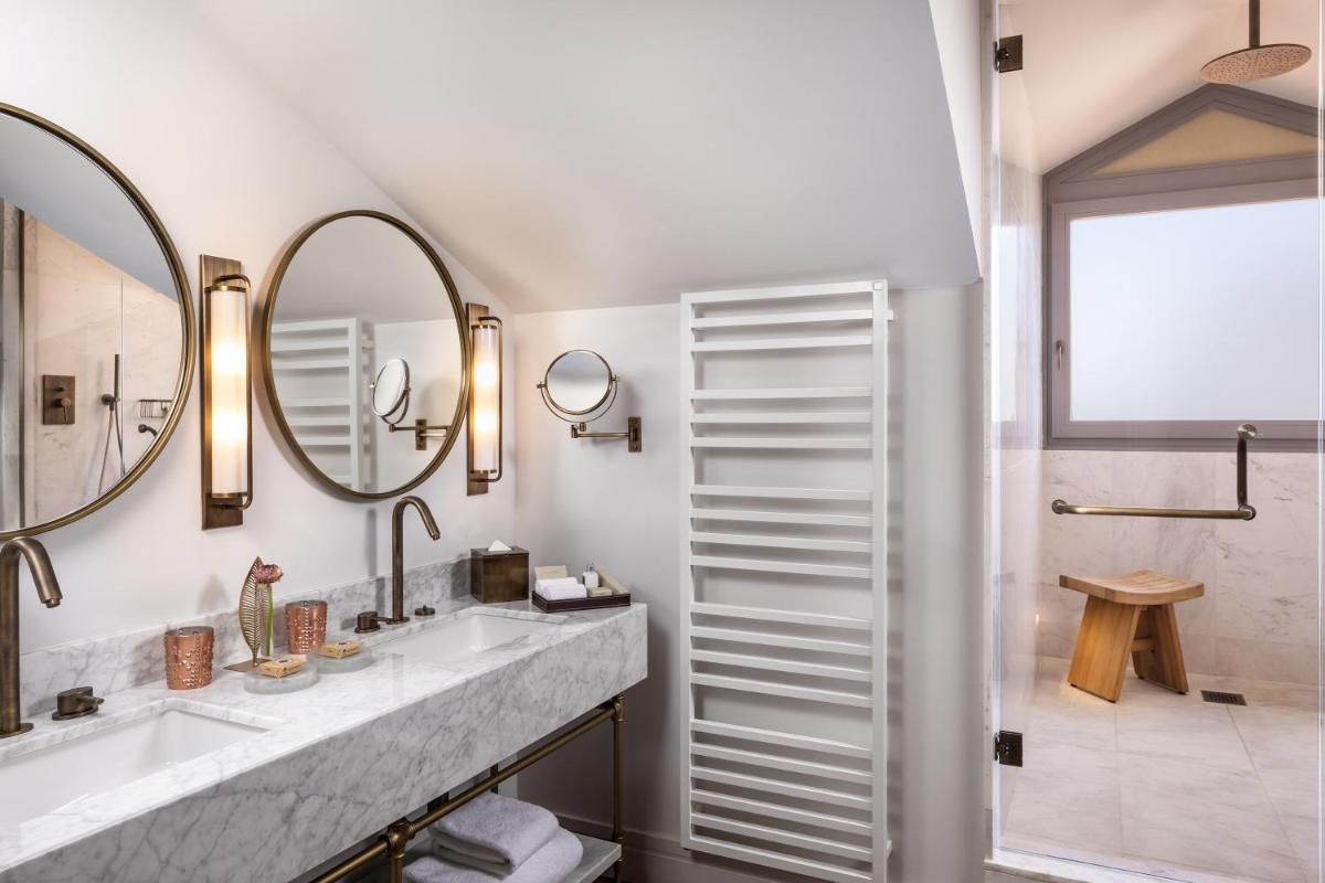 Un baño de Gran Hotel Inglés - The Leading Hotels of the World