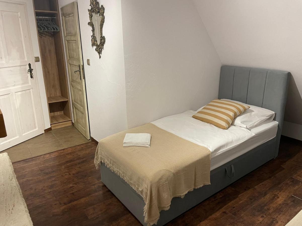 Apartamenty Dorotowo - Housity