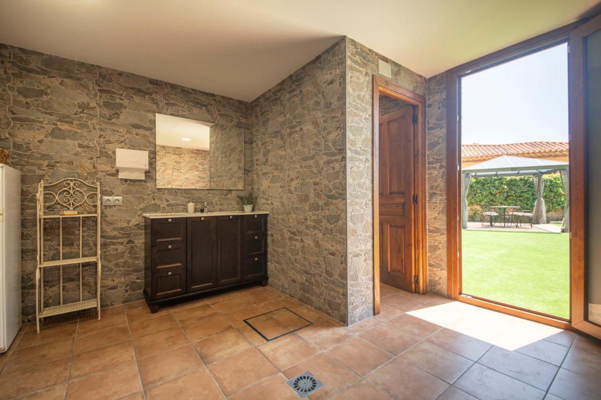 Habitaciones Villa Marcia Solo Adulto - Housity