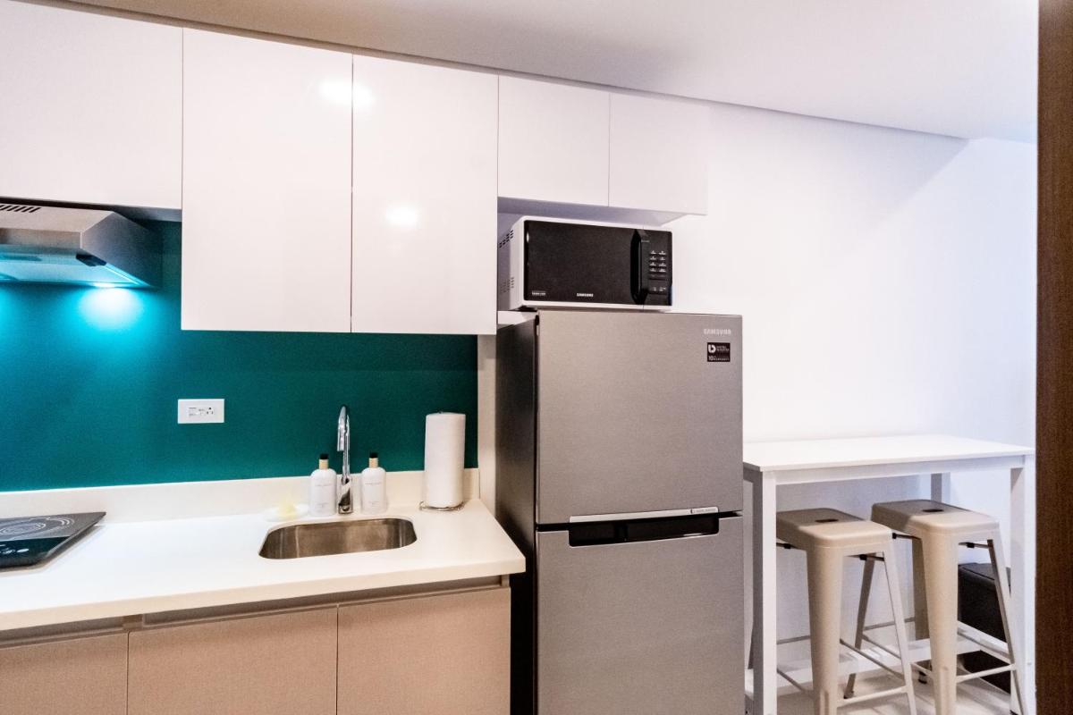 Vibrant Cozy Studio Unit in IT Park - Housity