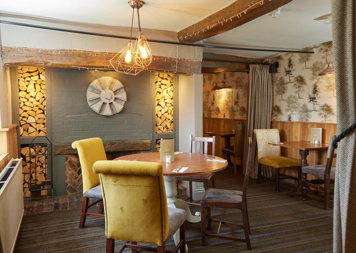 Fieldhead Hotel by Greene King Inns - Housity