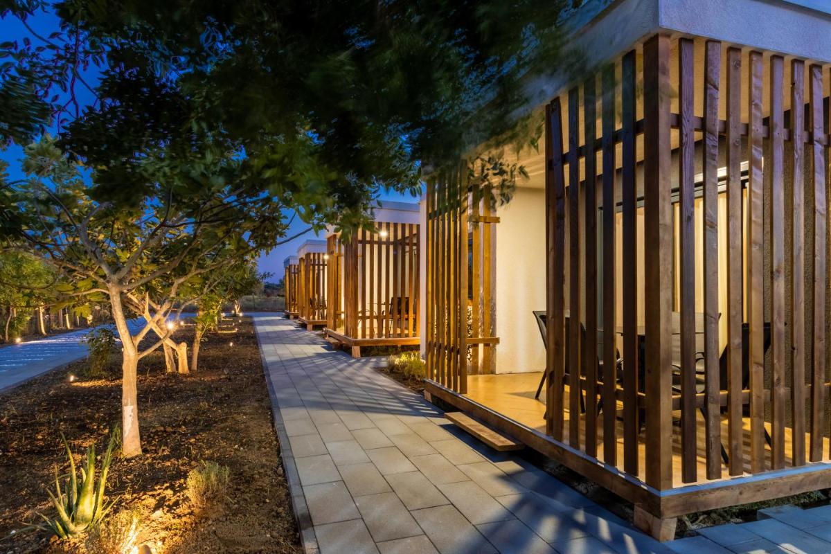 Ema'ar Villas - Housity