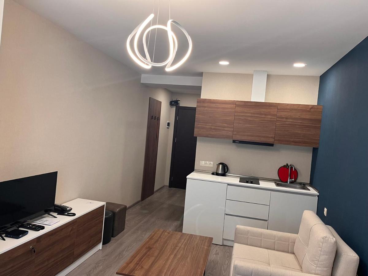 Crystal Resort - Housity