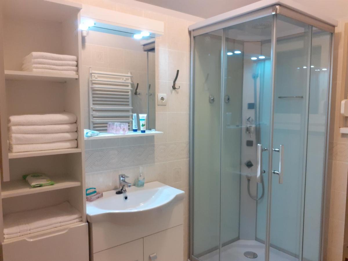 Tihanyi Vendégház - Housity