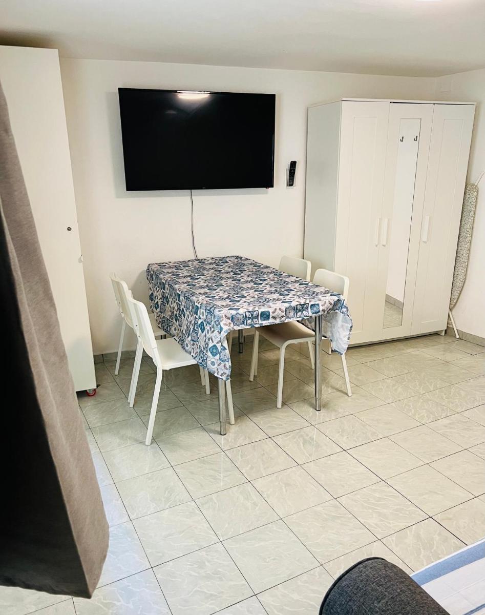 700mt to station Venezia,free parking, shuttle airport Via Napoli 71 - Housity