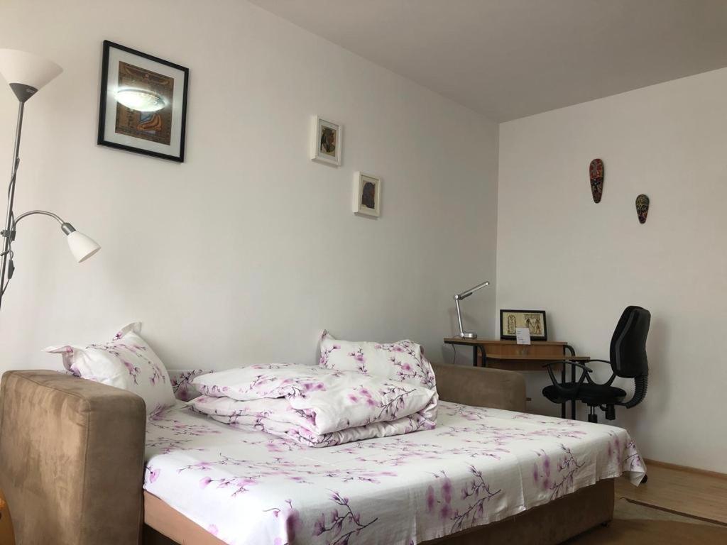 Strada Nerva Traian 11 Garsoniera - Housity