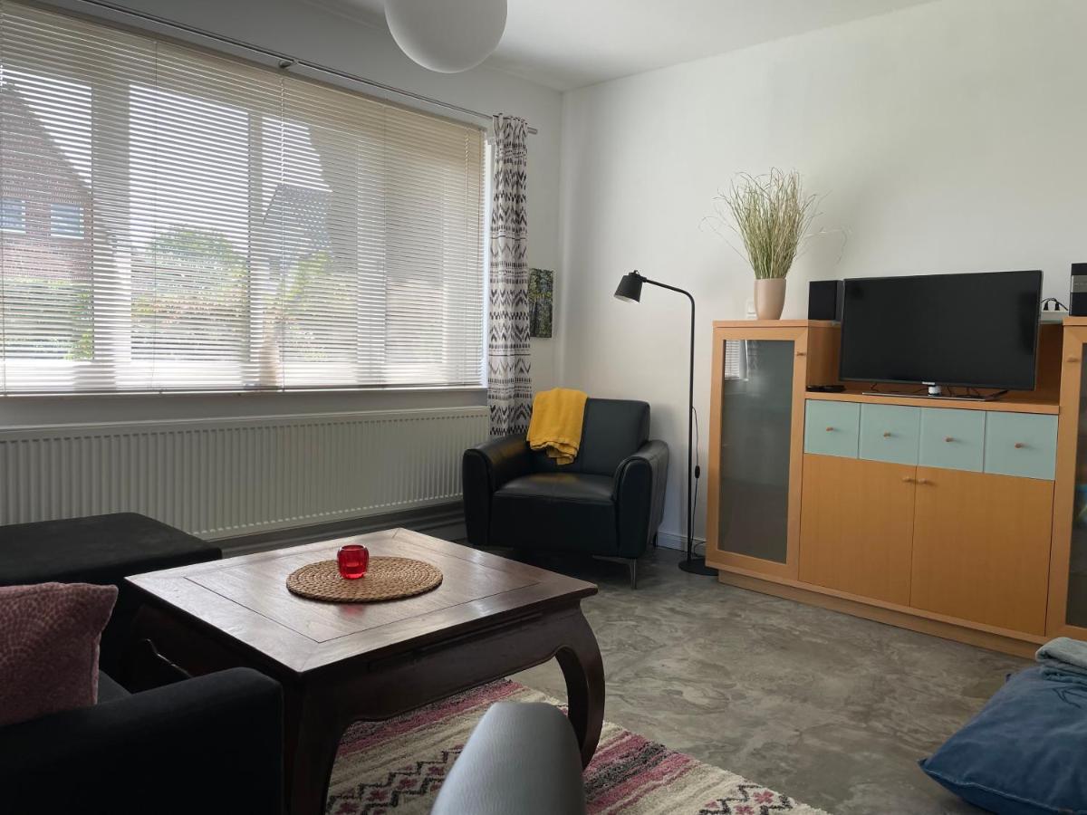 HUUS UTSPANN FeWo mit Terrasse - 23 km vor Hamburg - - Housity