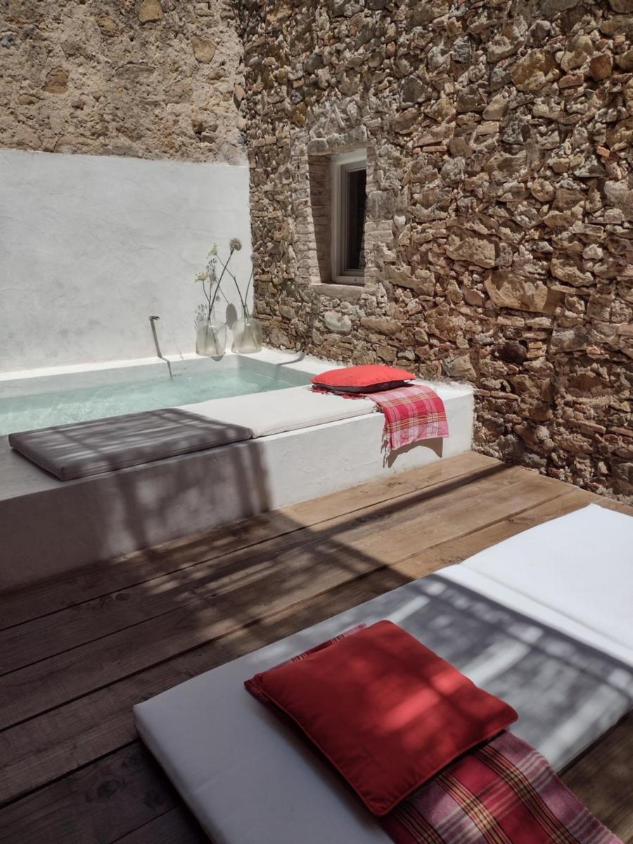 Suitetrails - CAN TANDO Restored catalan old barn to enjoy peaceful rural simplicity