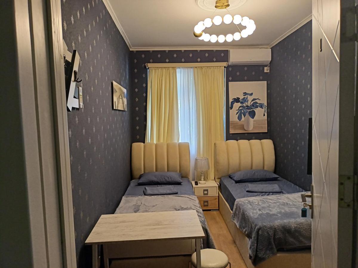 Hotel Lilo near Airport - Housity