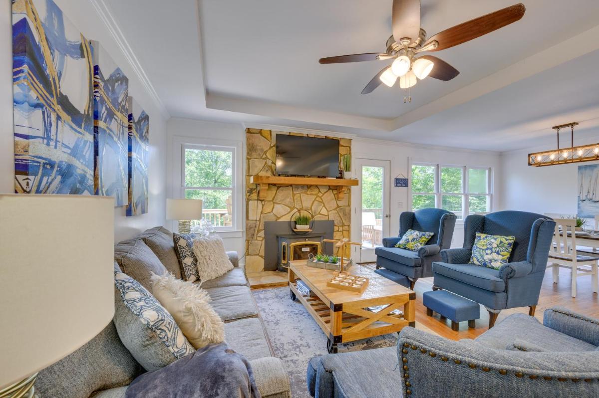 Waterfront Sparta Home with Game Room and Fire Pit! - Housity