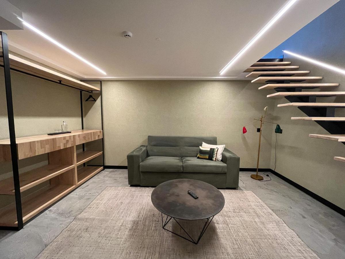 Uma área de estar em Well Hotel & Spa