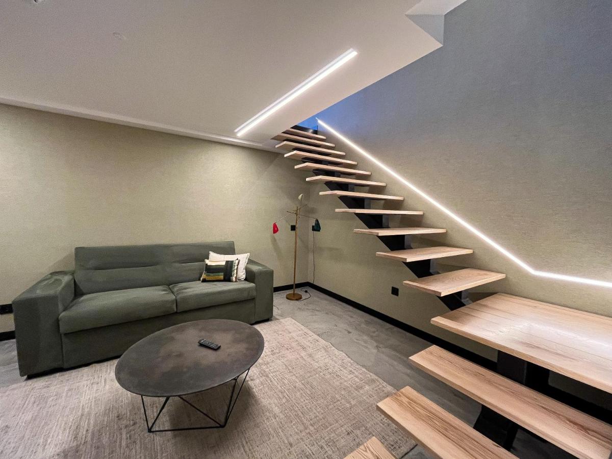 Uma área de estar em Well Hotel & Spa