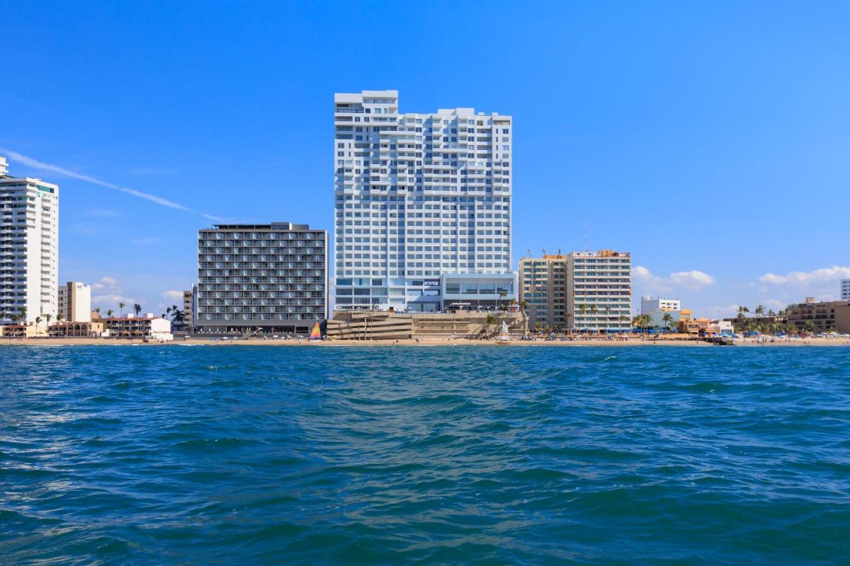 Courtyard by Marriott Mazatlan Beach Resort - Housity