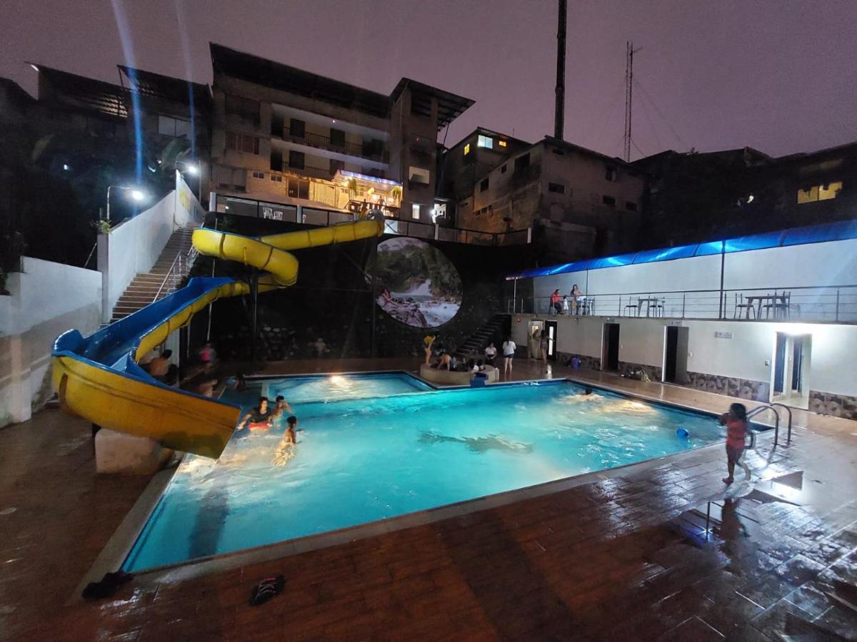 Hotel La Cascada - Housity
