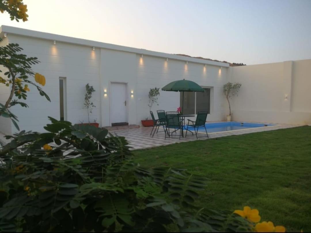 Valley Villa - Housity