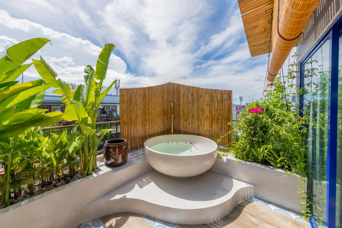 Seahorse Signature Danang Hotel by Haviland - Housity
