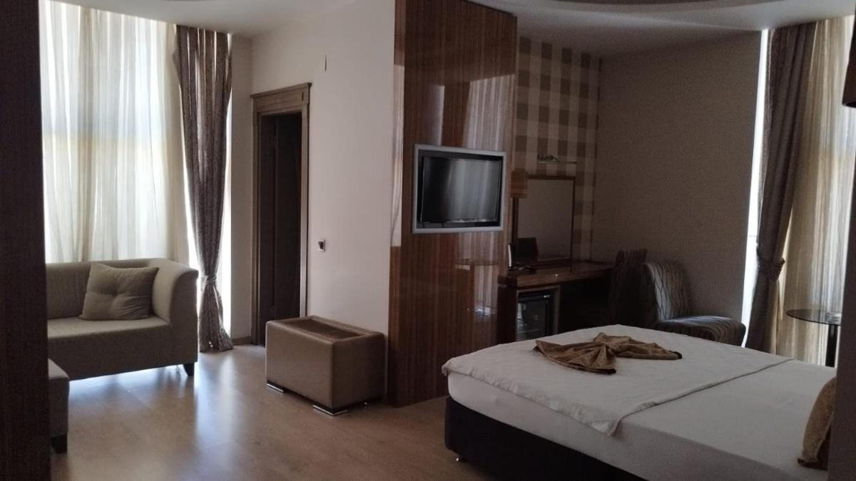 LÜKS HOTEL - Housity