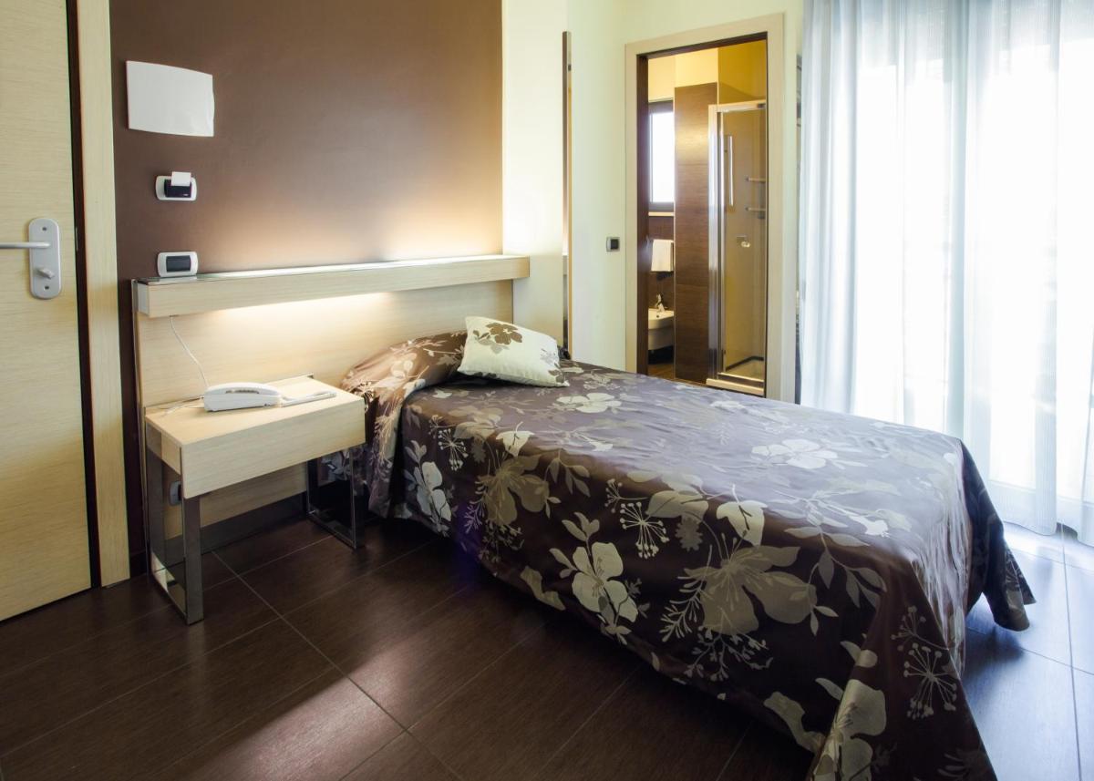 Hotel Taormina - Housity