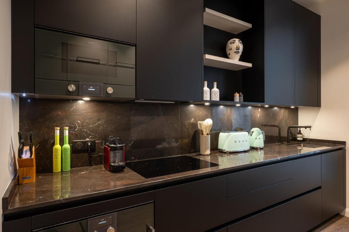 The very central location allows you to go everywhere in Paris in 30 minutes - Housity