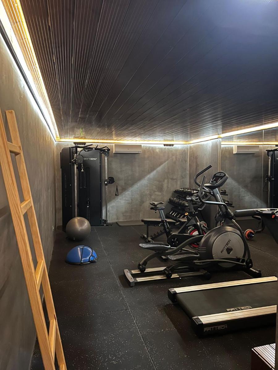 O centro de fitness e/ou as comodidades de fitness de Hotel Cristal Vieira Praia & SPA
