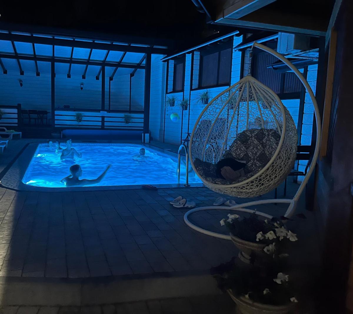 Central Courtyard - Housity