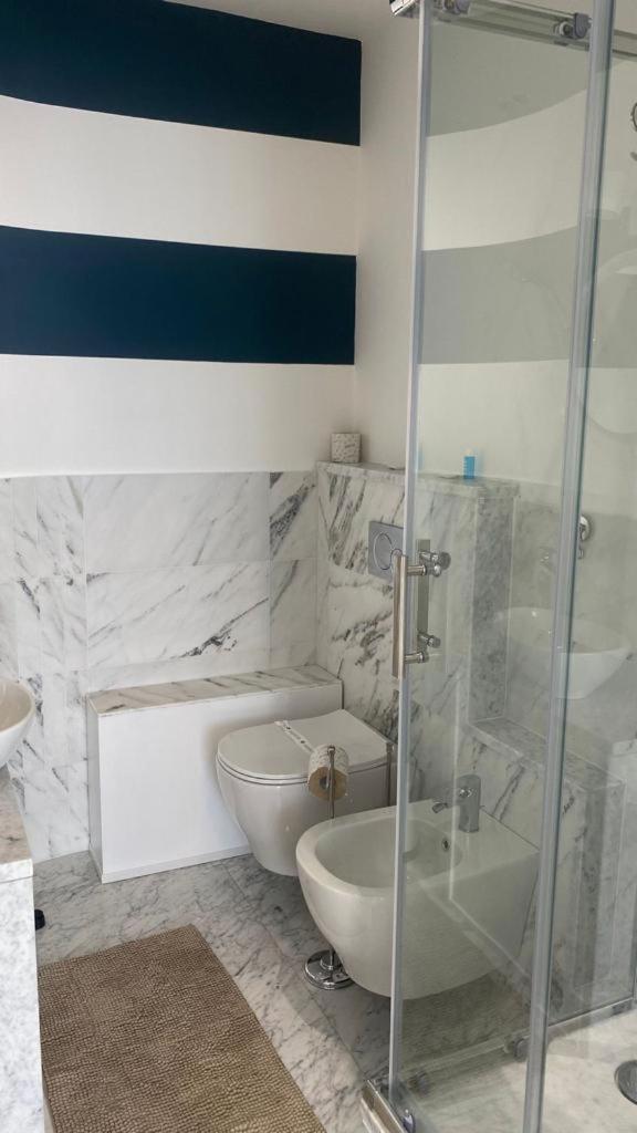 Mistral Holidays - Stupenda camera vista mare con finiture di lusso - Housity