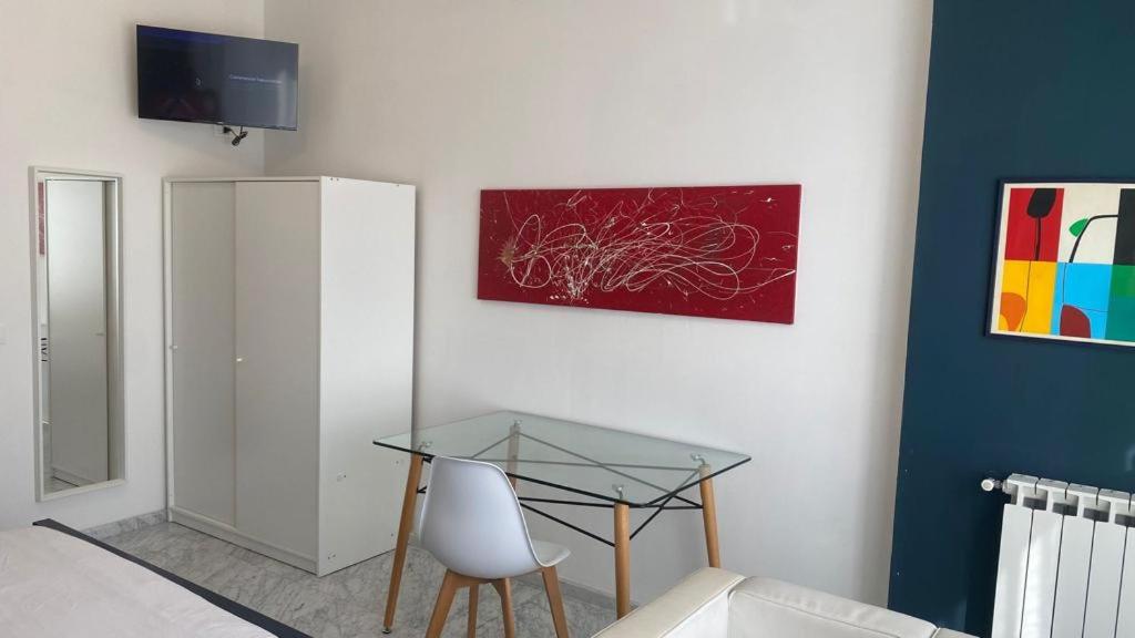 Mistral Holidays - Stupenda camera vista mare con finiture di lusso - Housity