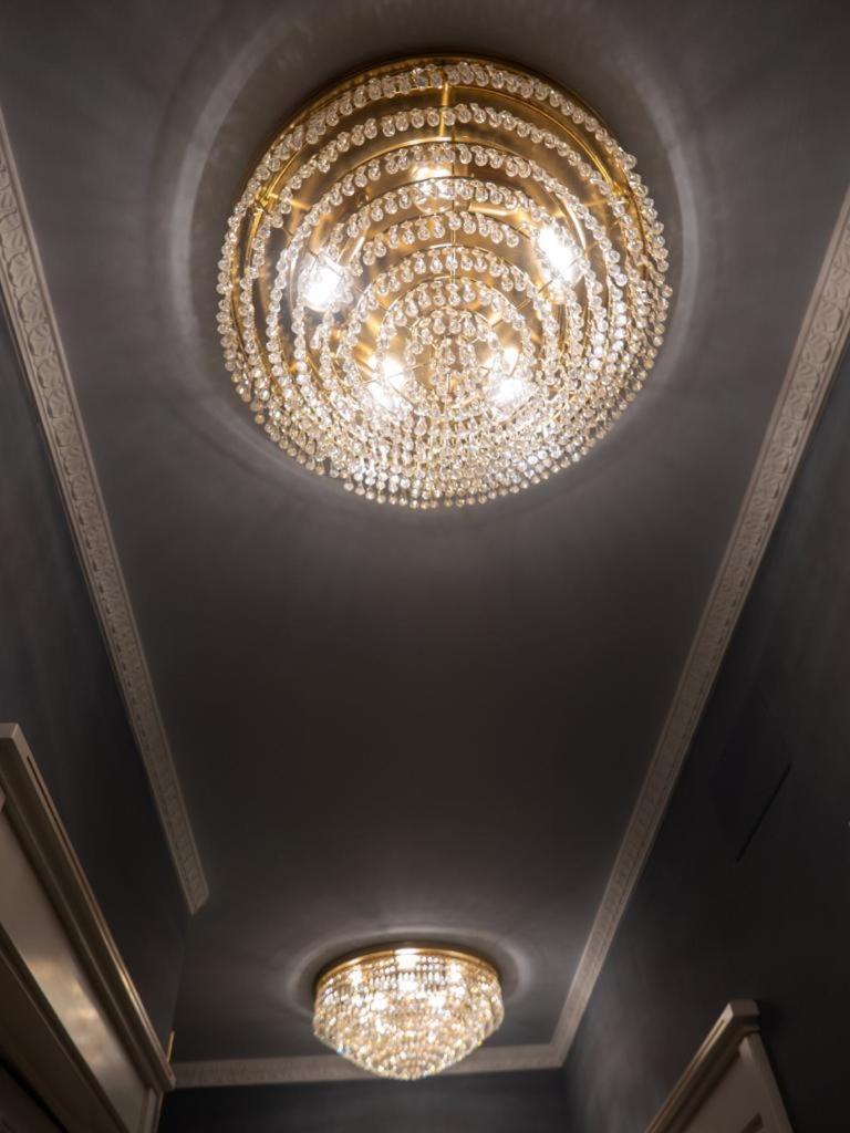 Romantico Mood - Housity