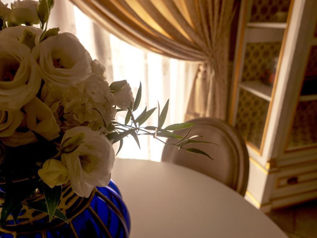 Romantico Mood - Housity