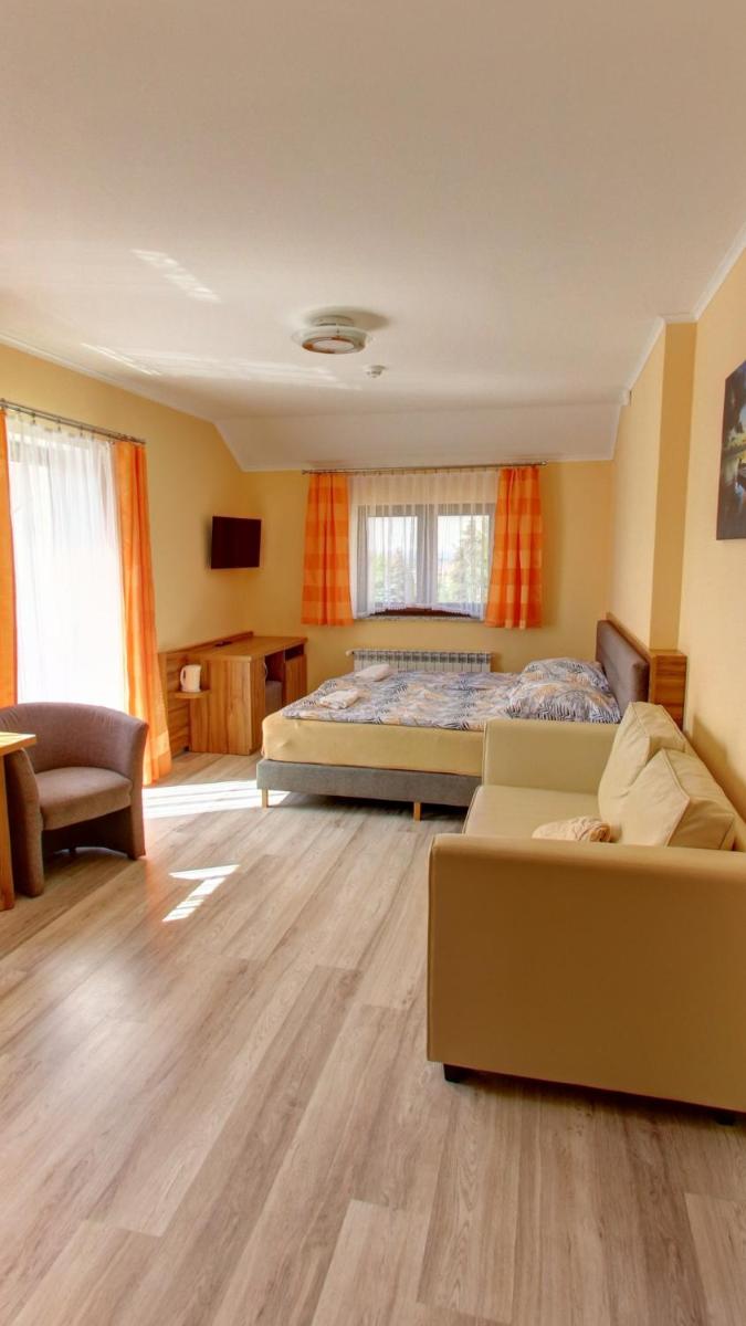 Apartamenty i pokoje z basenem AVENA Jastrzębia Góra - Housity