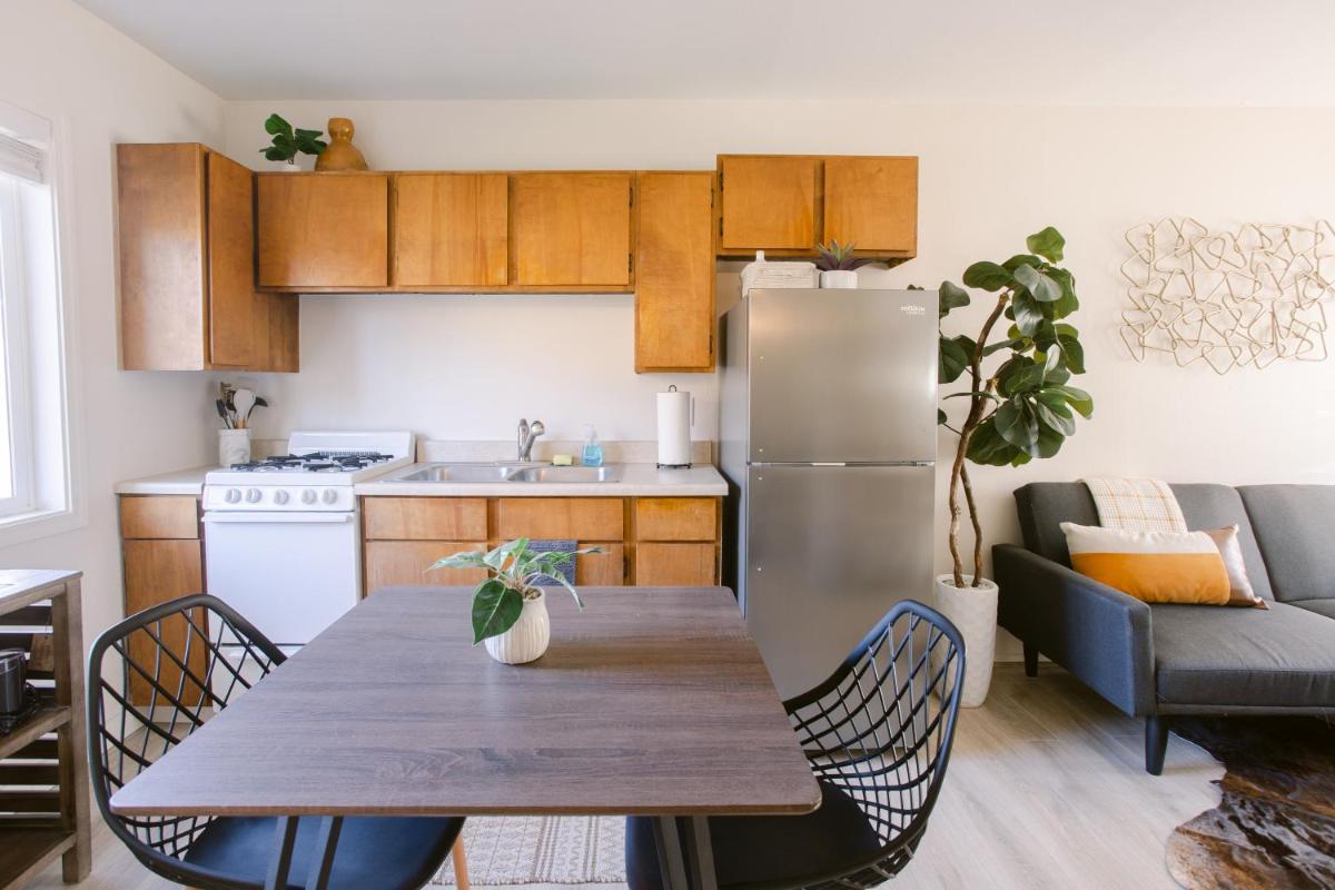 Waterfront River Apartments - Housity