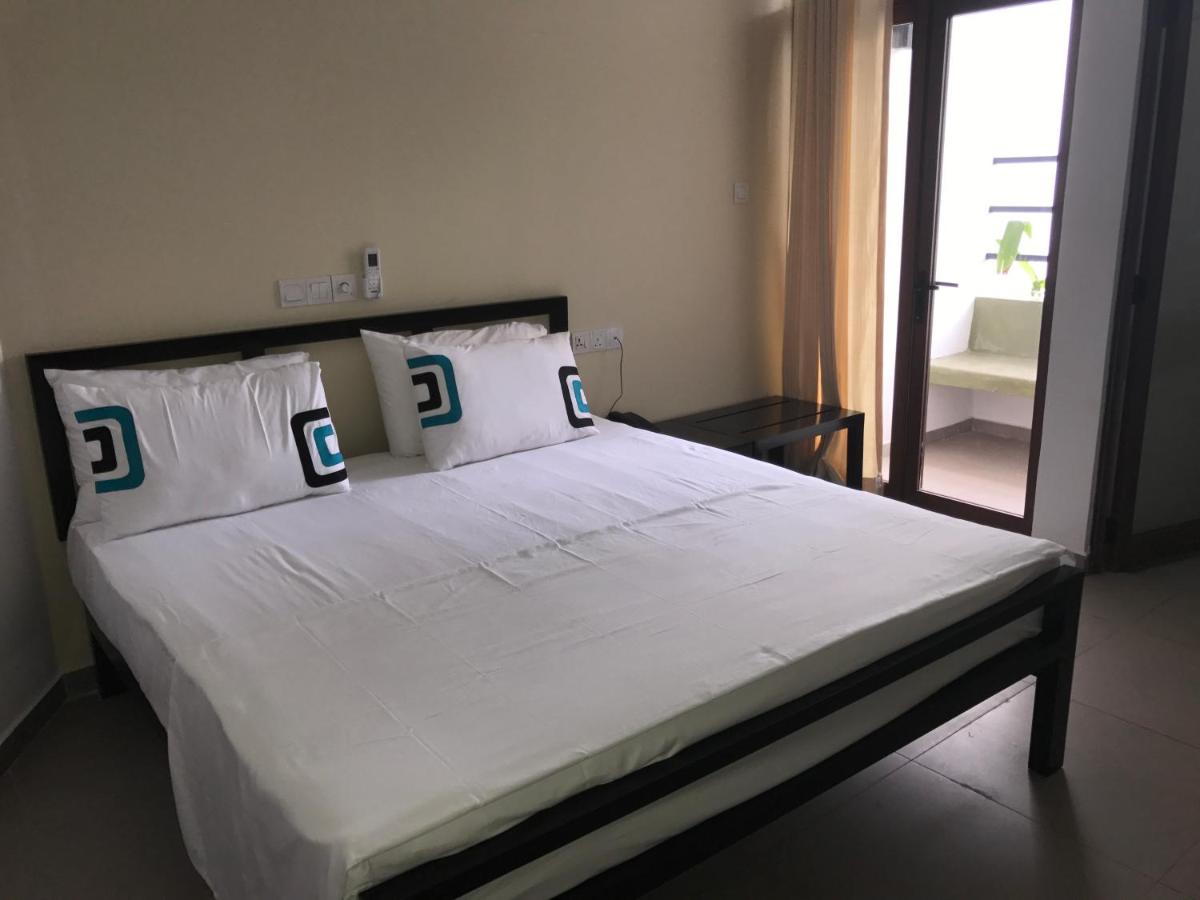 Saninro Hotel - Ragama - Housity