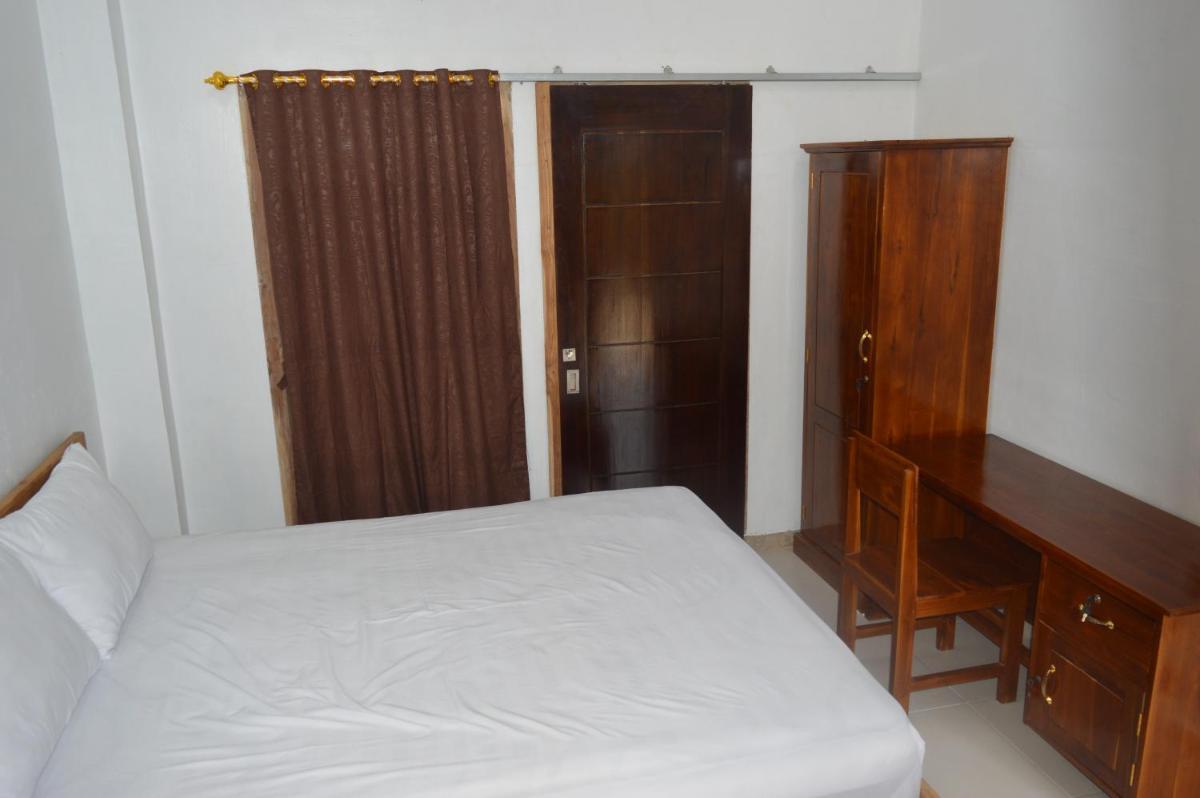 Mahoni Guest House Labuan Bajo - Housity