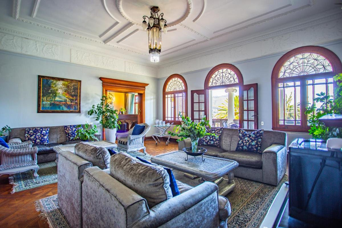 Cape Riviera Guesthouse - Housity