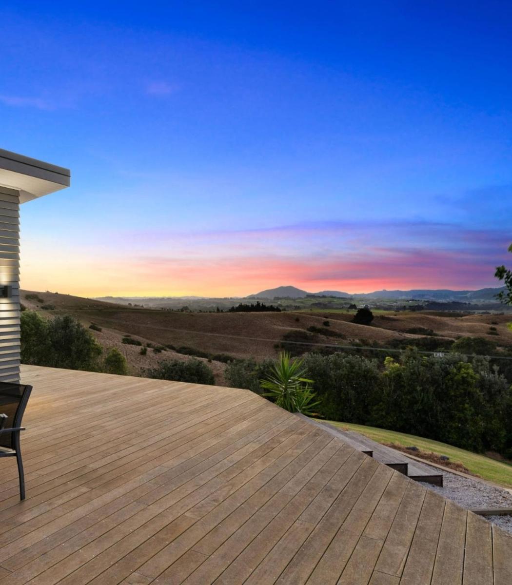Vineyard Vacation - Housity
