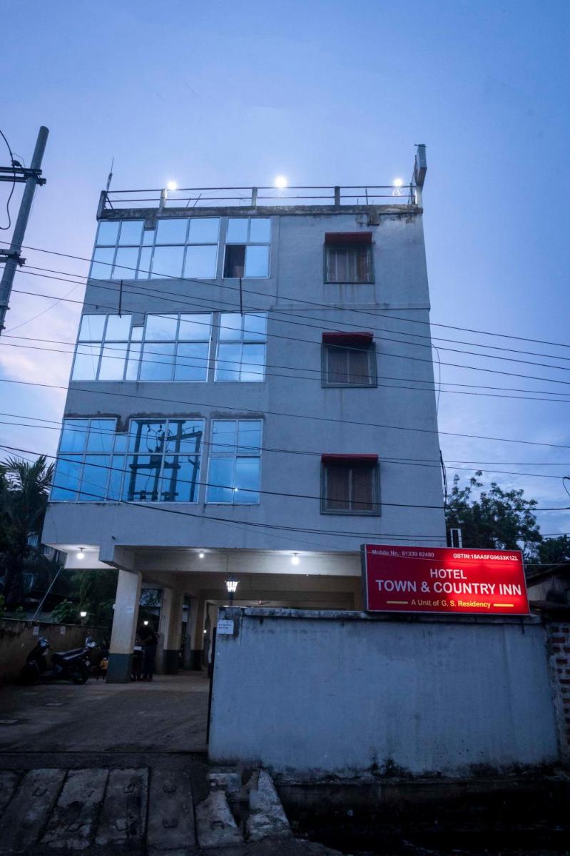 Hotel Town and country inn ( a unit of GS RESIDENCY) - Housity