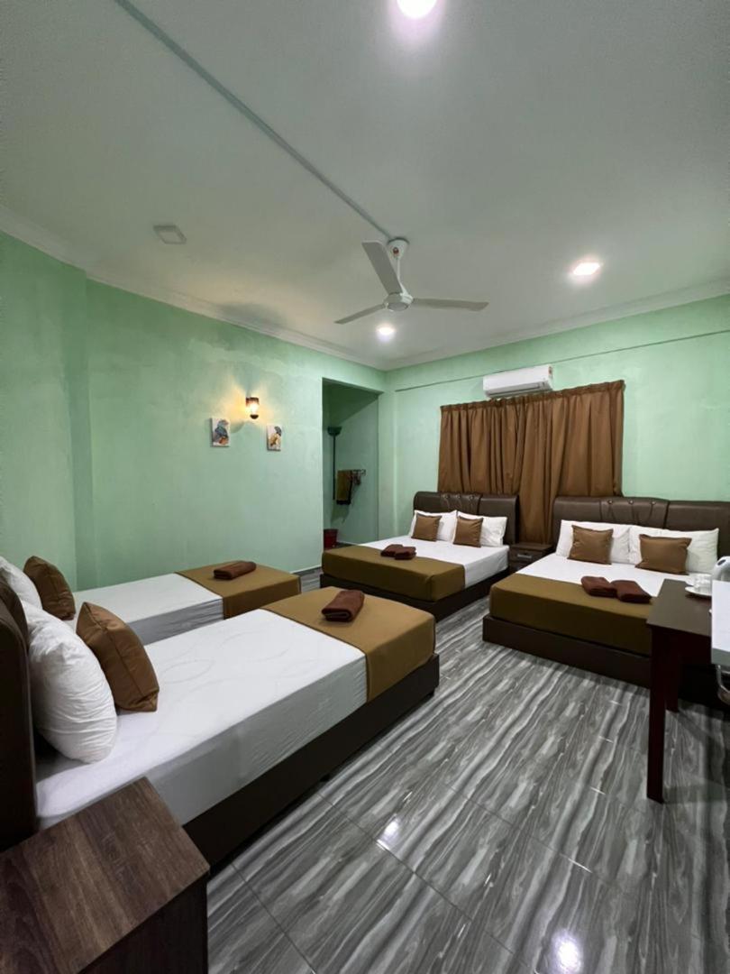 Perhentian Mama's - Housity