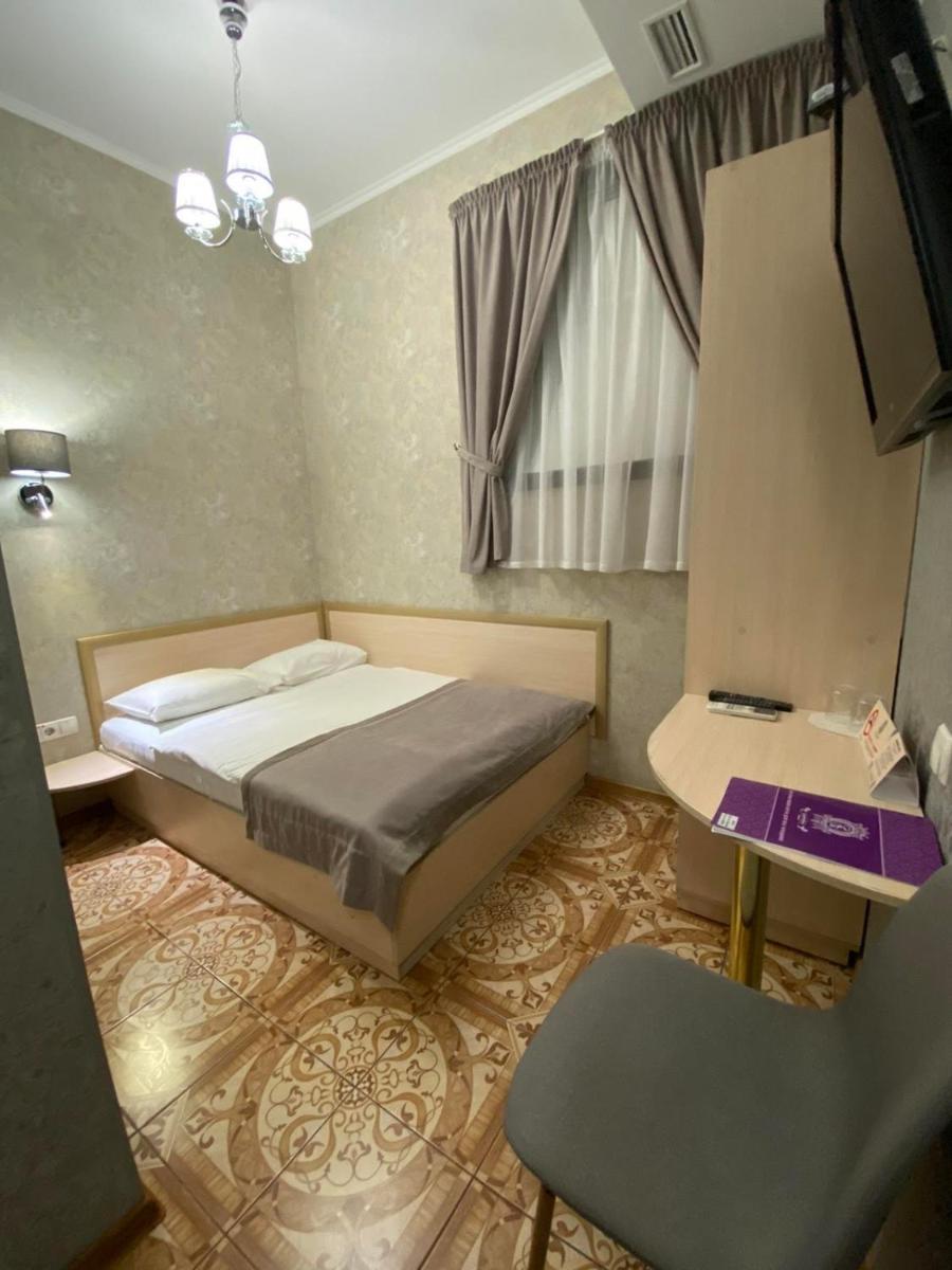 Grand Christer Hotel - Housity