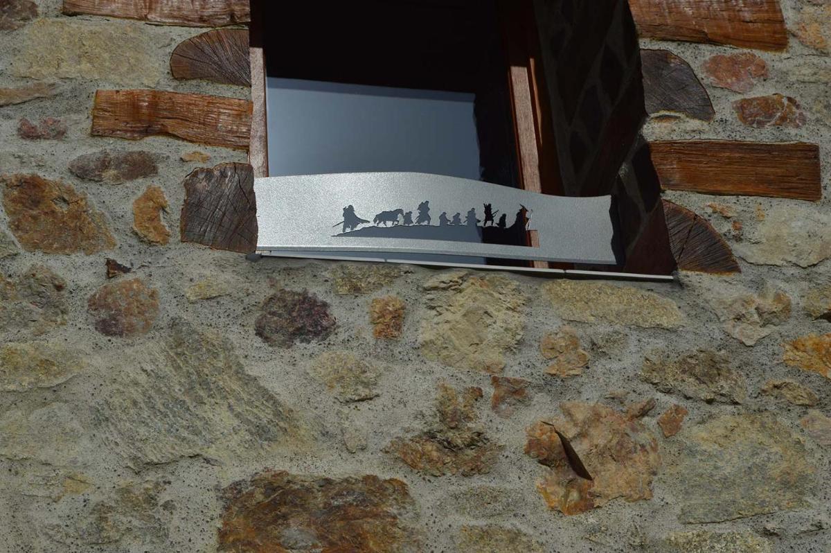 Domaine des Terres du Milieu / Gîte de cul de sac - Housity