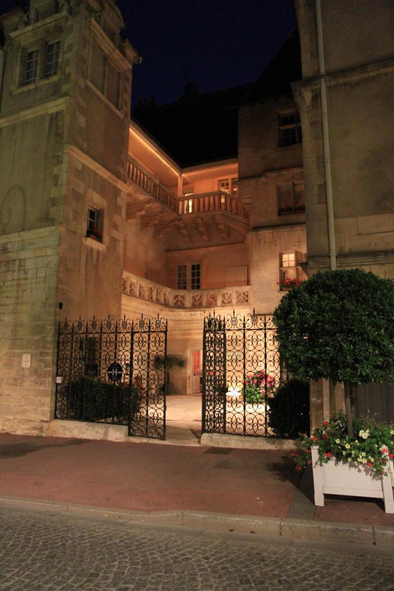 Hotel D'haussonville - Housity