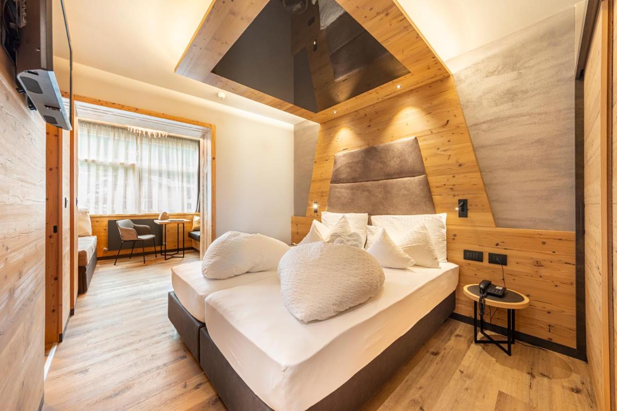 Hotel Faloria - Housity