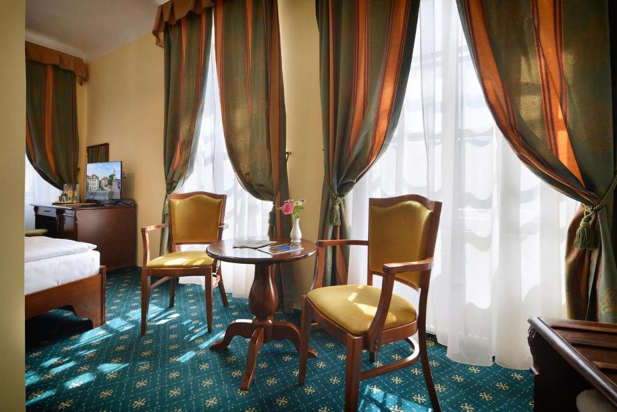 Hotel Certovka - Housity