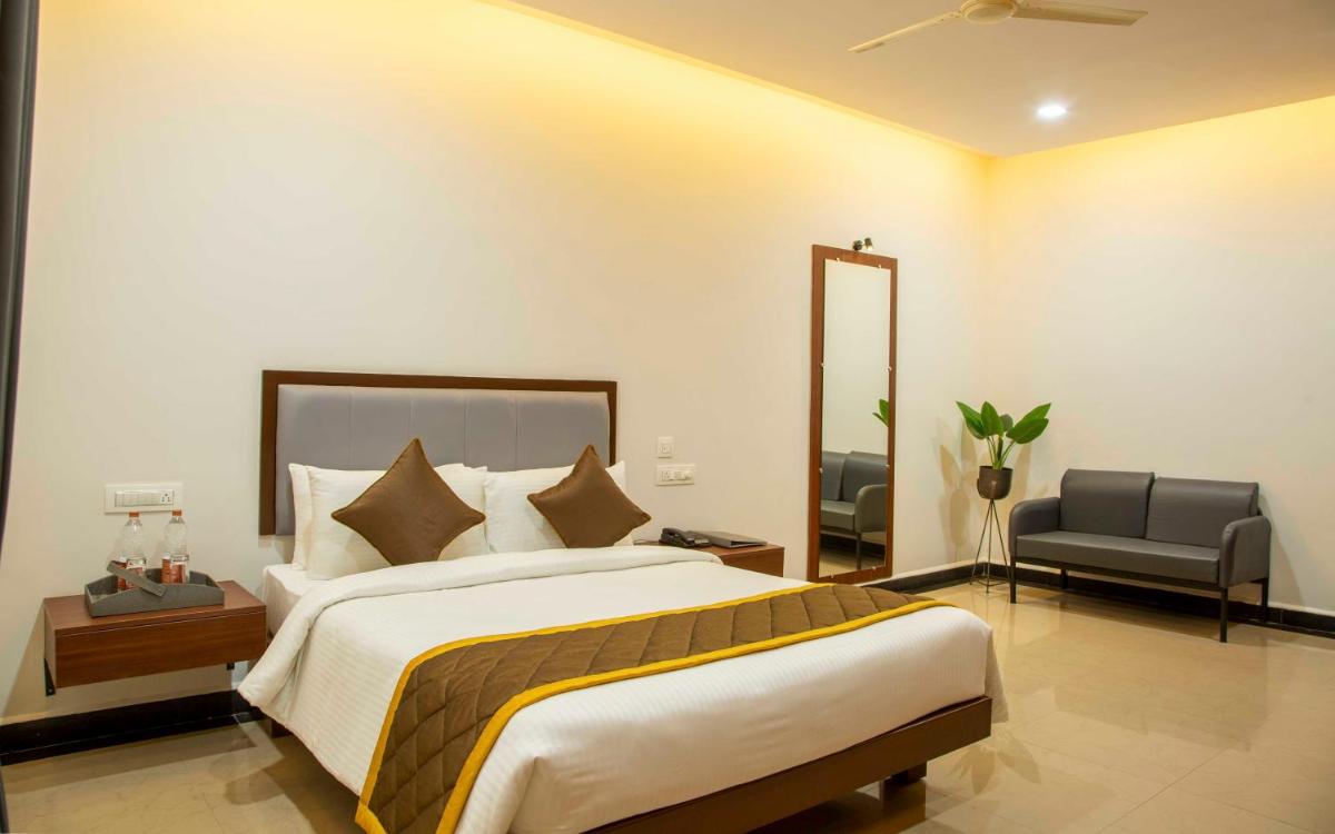 The Fortune Hotel By Swathi Group - Housity