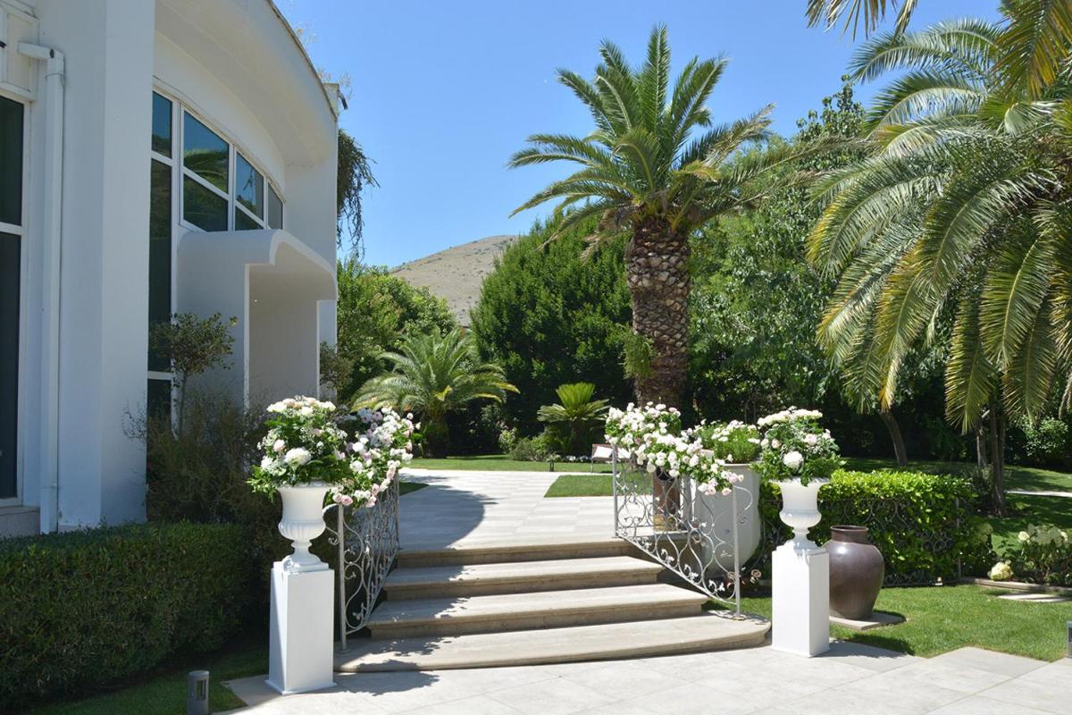 Villa Sirena Hotel e Ricevimenti - Housity