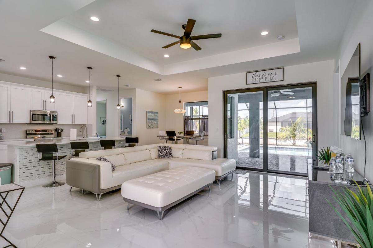 10 Mi to Yacht Club Public Beach Getaway with Pool - Housity