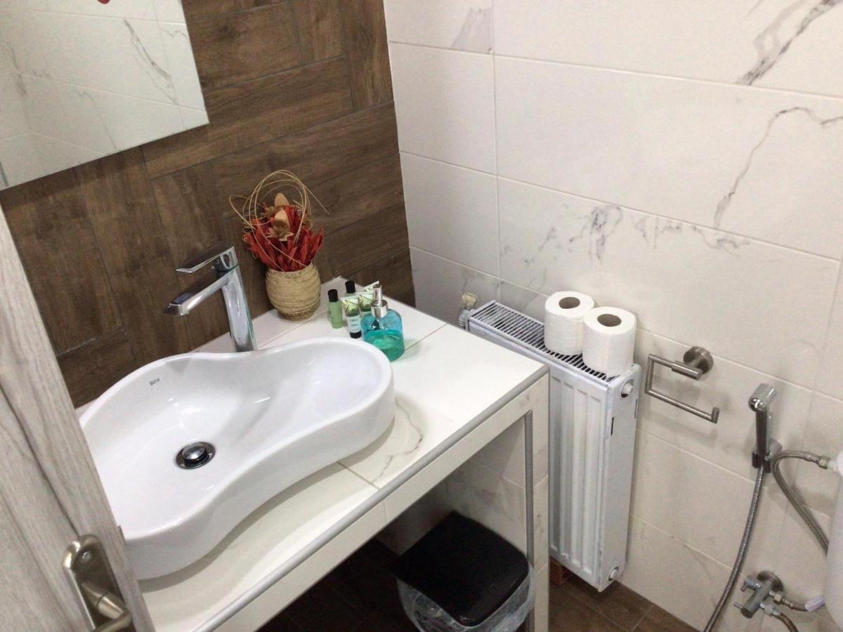Hotel Loga - Housity