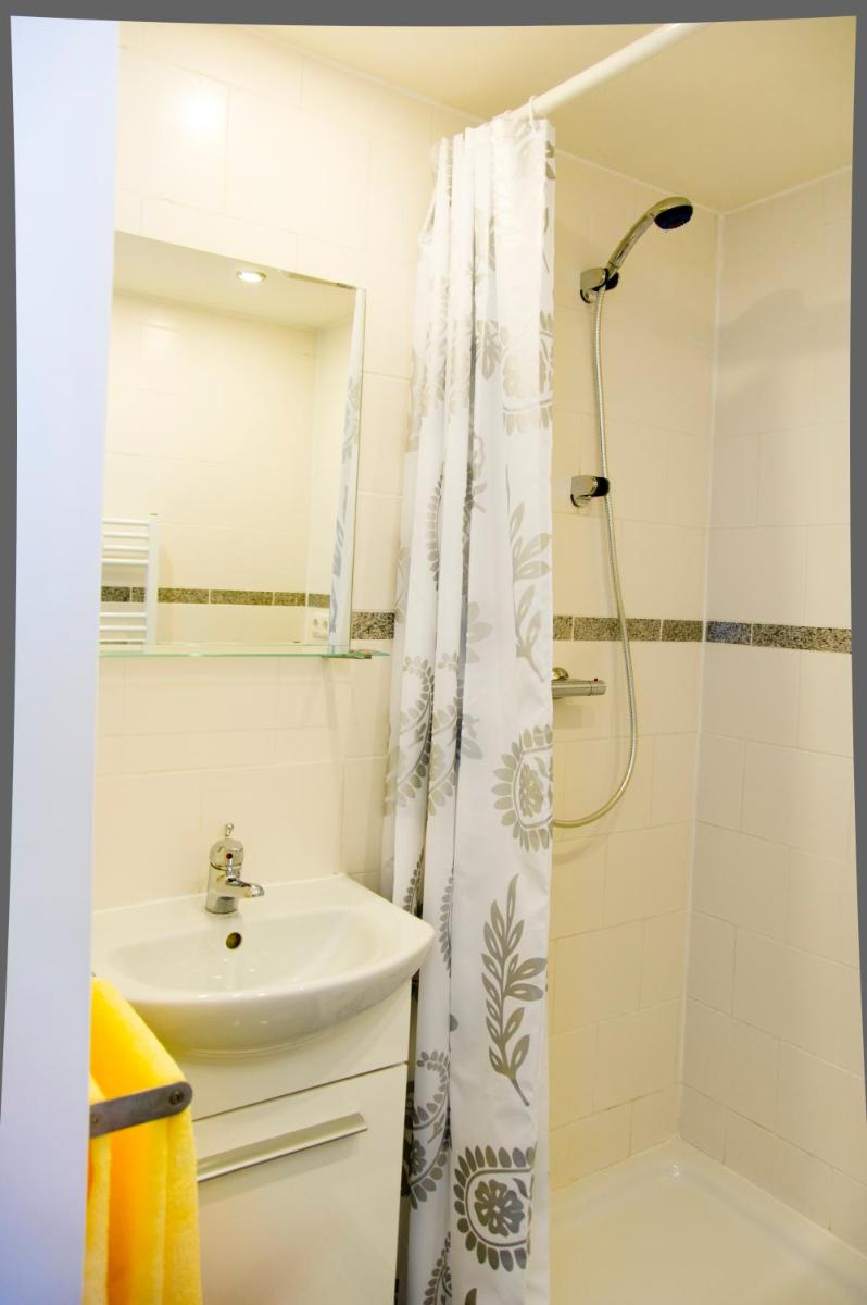 Hotel Kölner Hof Refrath - Housity