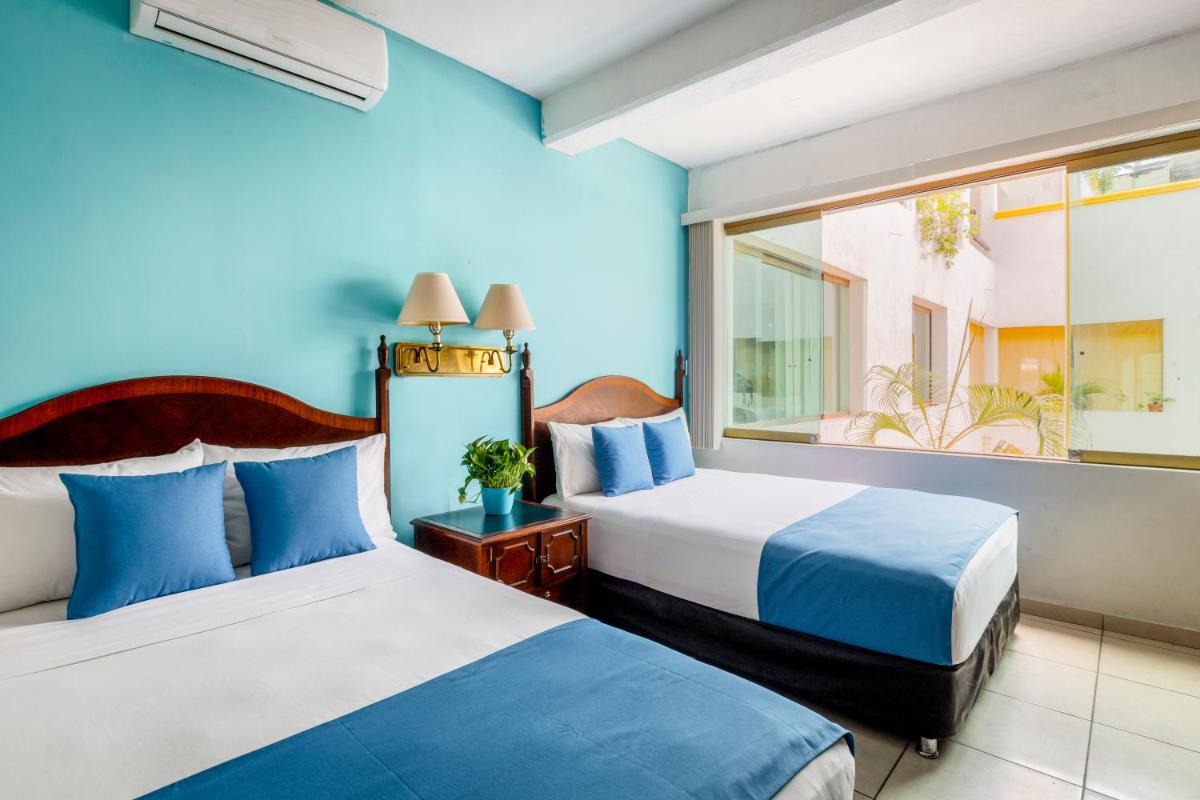 Hotel Pueblito Vallarta - Housity