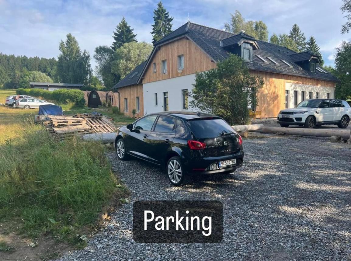 Hobití chatka Lipno - Housity